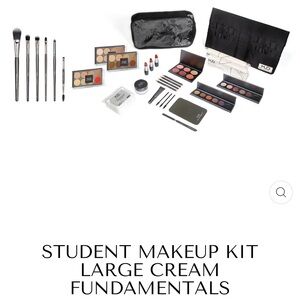 MAKEUP KIT